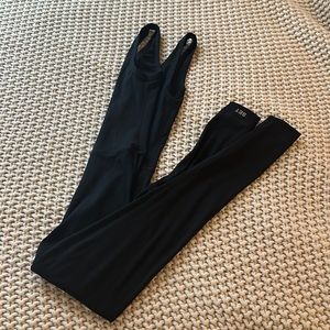 Set active. Perfect condition. Barely worn.